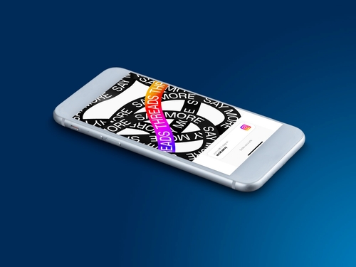 smartphone showing instagrams new app threads